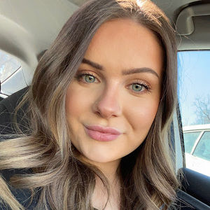 Meet your Posher, Chelsy